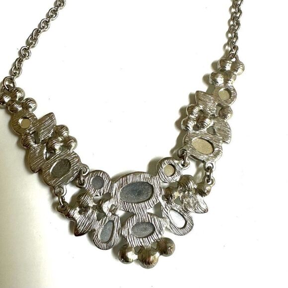 Rhinestone statement necklace - Picture 3 of 7